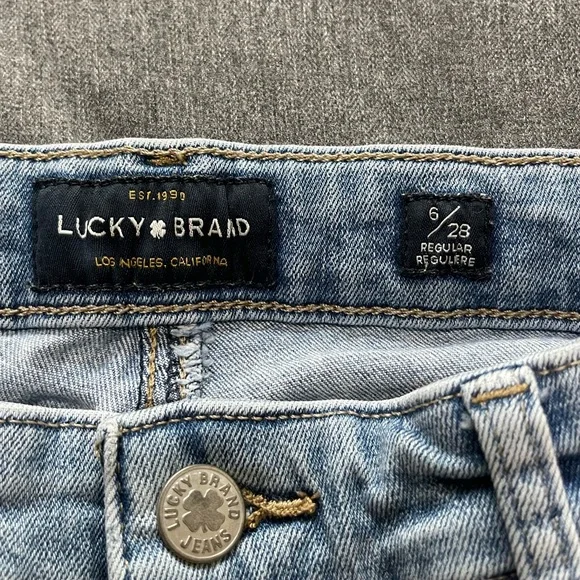 Lucky brand light wash jeans - Picture 8 of 8
